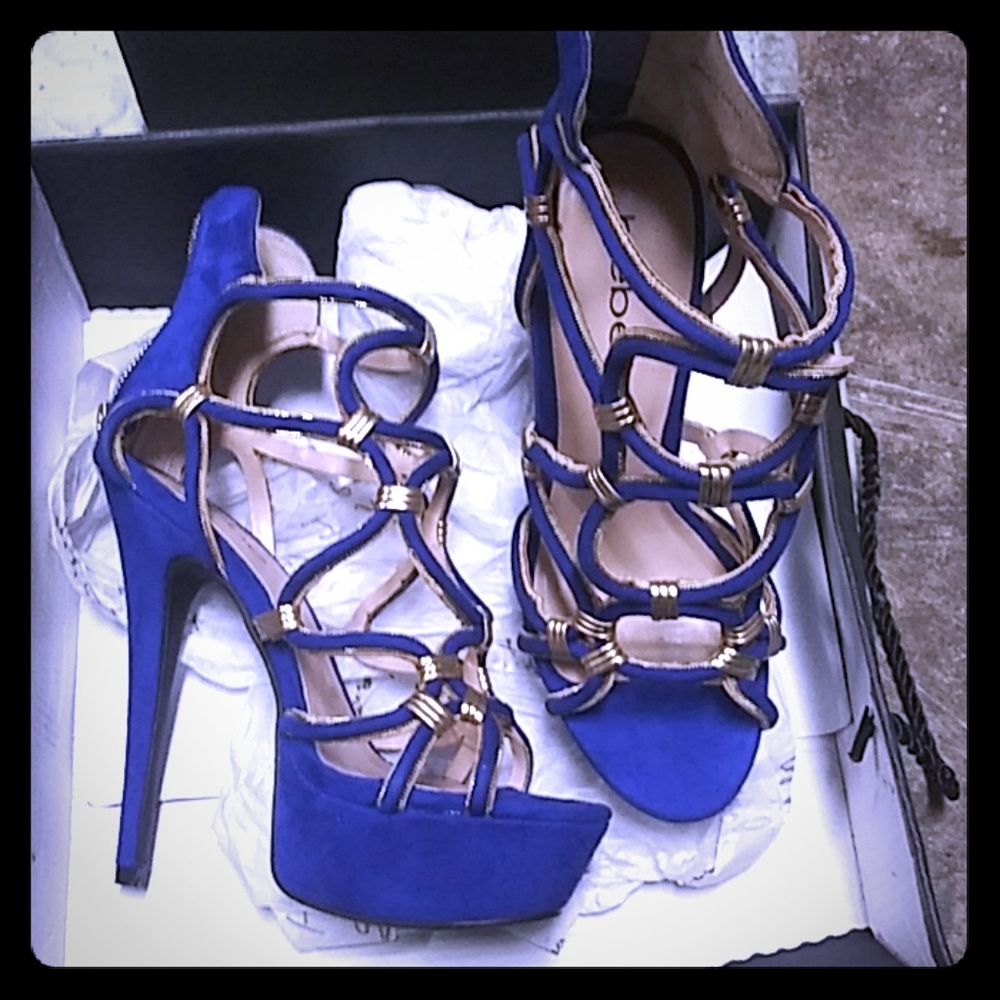 Bebe heels
